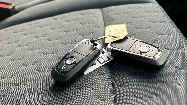 Ford Tourneo Custom 320 L1 Diesel Fwd 2.0 EcoBlue 136ps H1 Titanium 8 seater Auto